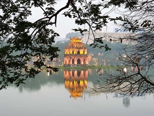 Explore Hanoi City by Motorbike 3.5 hours